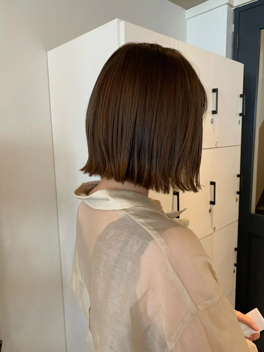 ショート カラー パーマ ヘアアレンジ メンズ キッズ ネイル マツエク・マツパ ベージュカラー ナチュラル ボブ ウルフレイヤーカット /チヒロのヘアスタイル