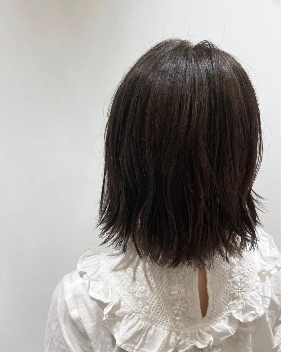 ミディアム カラー ヘアカラー 🐺ウルフ/レイヤー 似合わせ‎🤍沙羅のヘアスタイル