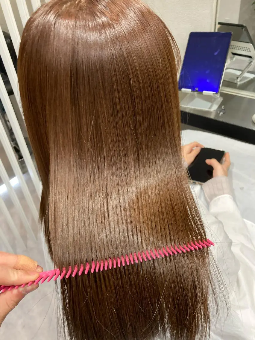 セミロング カラー ブリーチ ブリーチなしカラー ピンクカラー 豊中/メンズ特化 岡田 龍之介のヘアスタイル