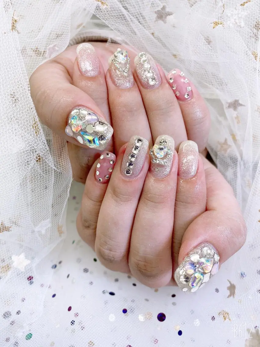 ネイル 🦋ネイルサロン ブラン🌈ゆりのネイルデザイン
