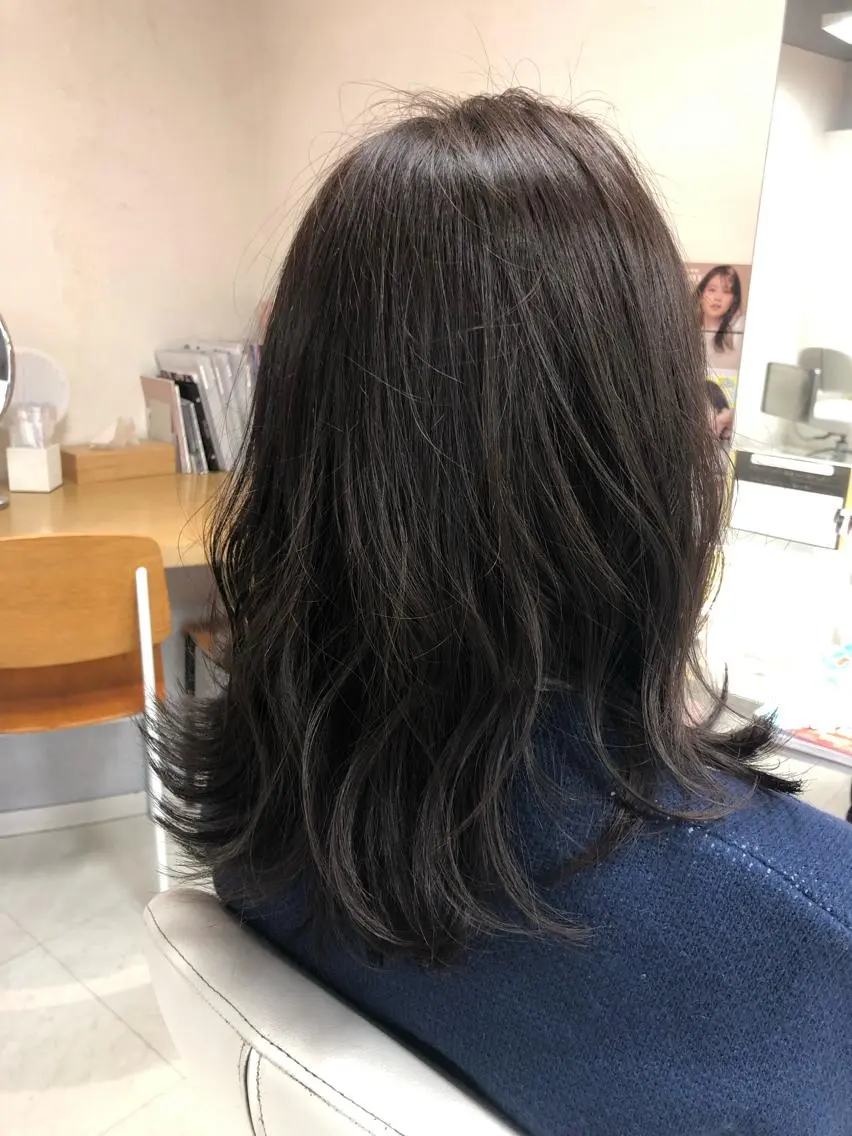 ミディアム ヘアカラー トリートメント 阿部 美咲のヘアスタイル