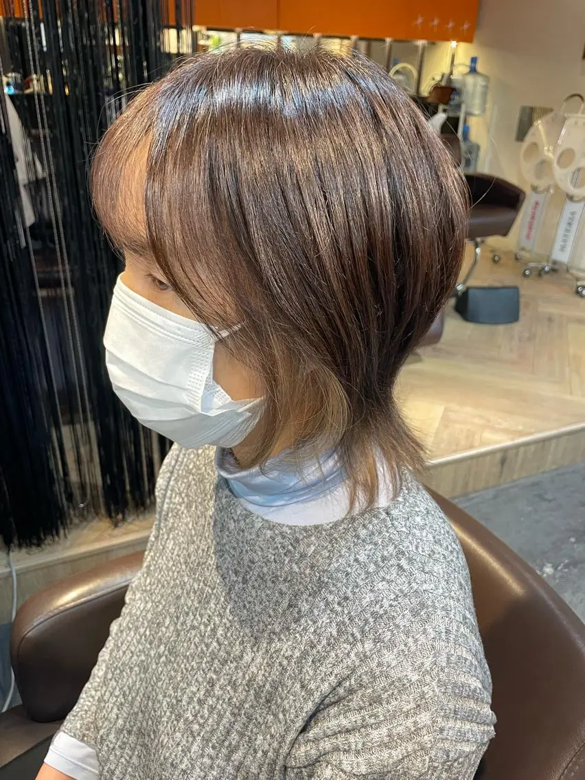 ミディアム カラー ハイライトカラー ハイライト イマイ リサのヘアスタイル