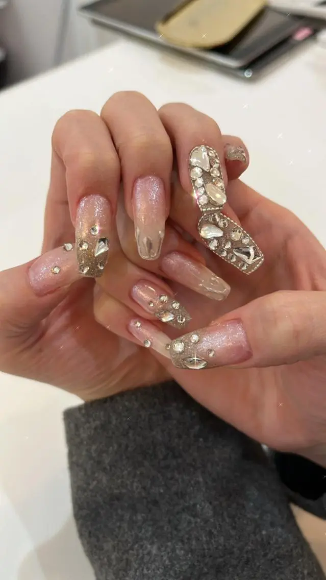 ネイル ハンドネイル Aty Nail yuiのネイルデザイン