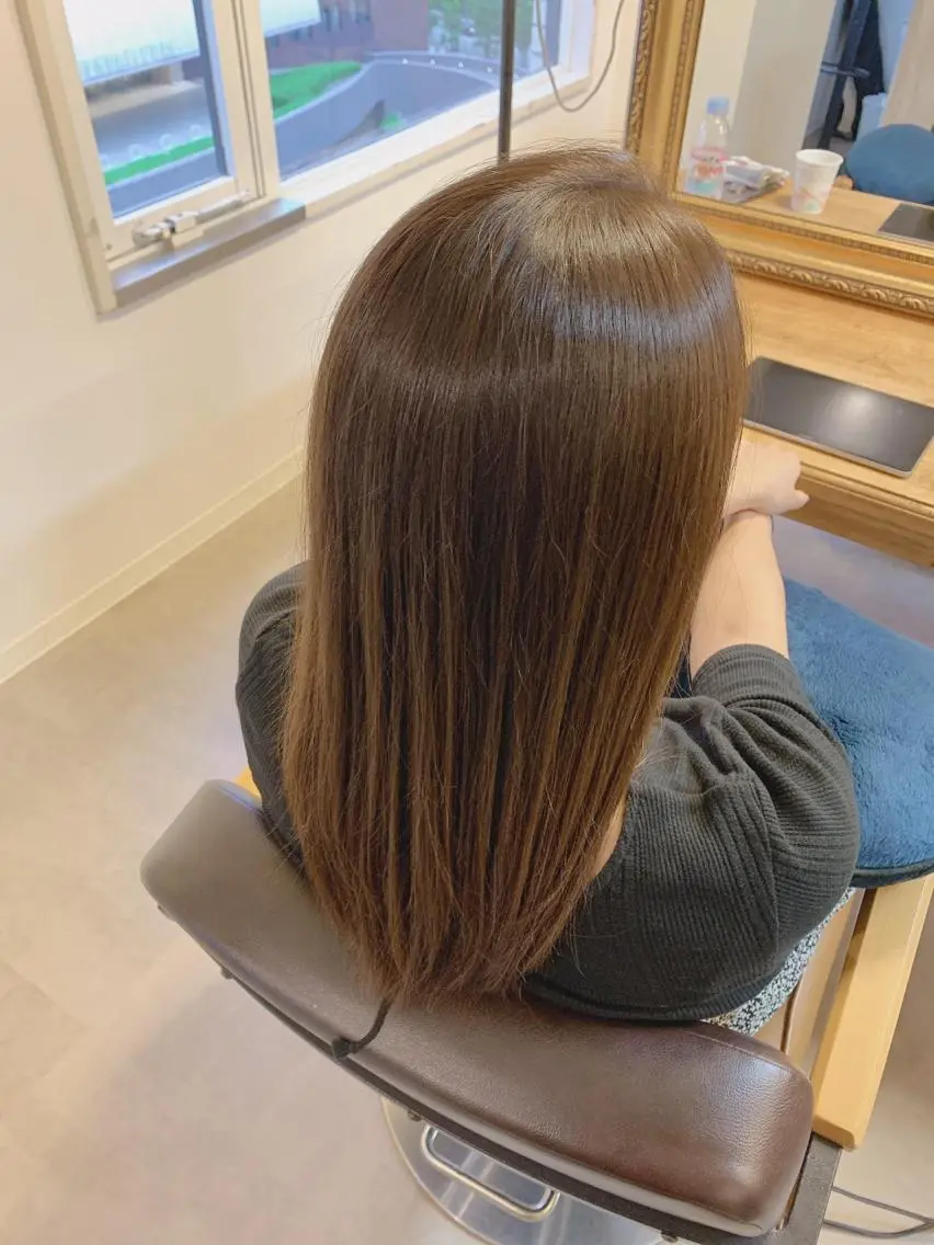 セミロング トリートメント カット ヘアカラー パーマ トリートメント ヘアセット 土井 貴司のヘアスタイル