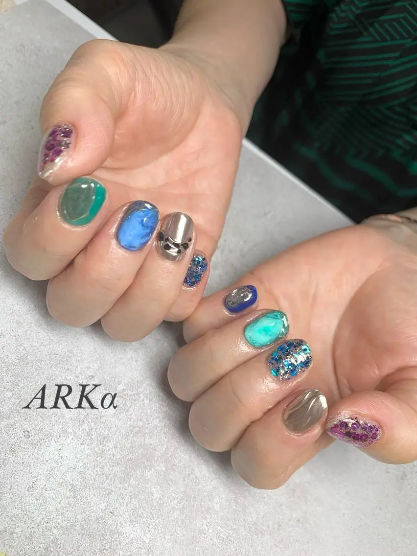 ショート ネイル ミラーネイル ハンドネイル Nailsalon ARKαのネイルデザイン