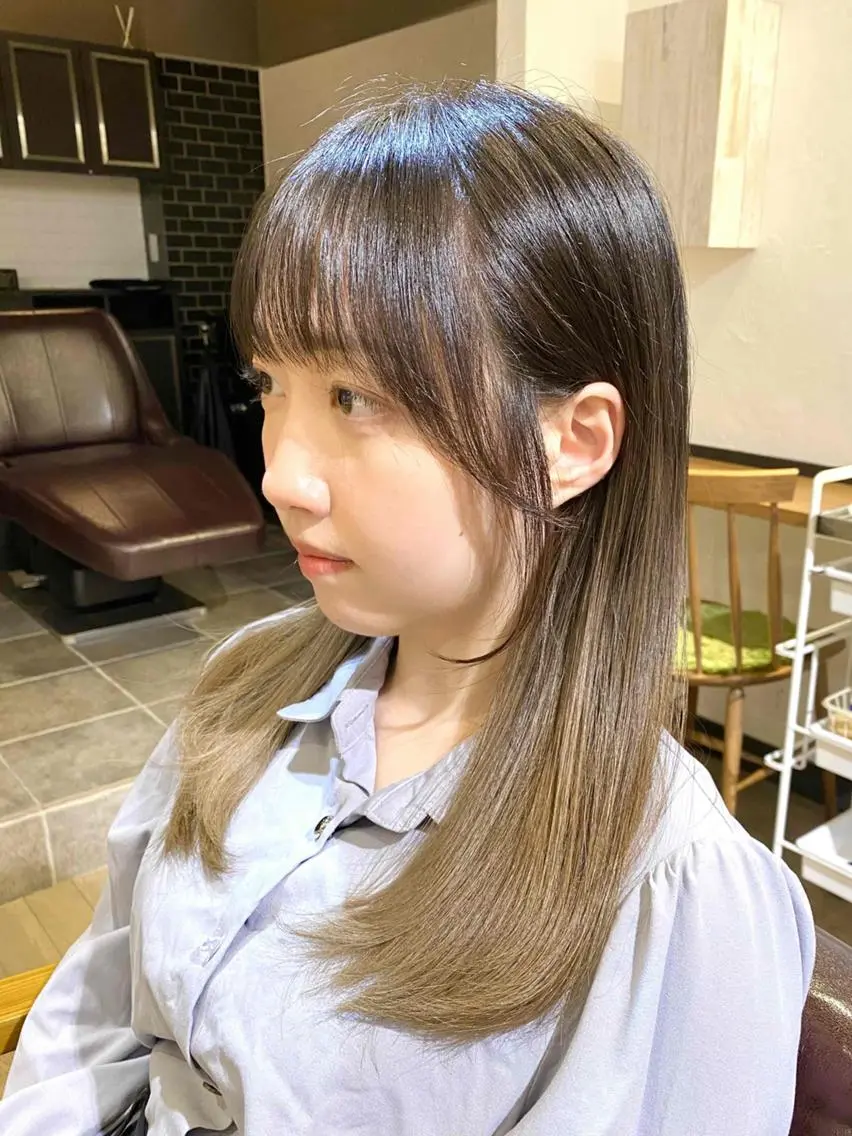 ミディアム カラー ショートボブ ミディアムレイヤー ミストバング イヤリングカラー フェイスフレーミング 前田 裕介のヘアスタイル