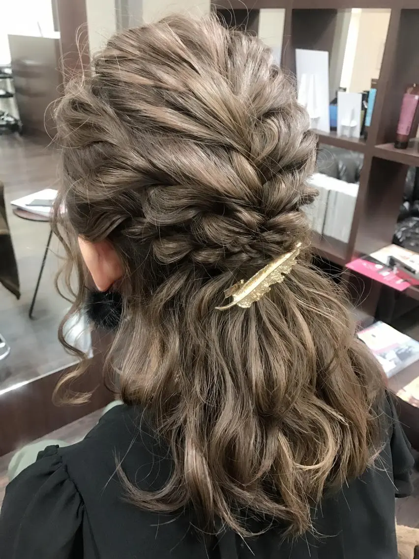 ミディアム セミロング ロング ヘアアレンジ 沢田 瞳のヘアスタイル