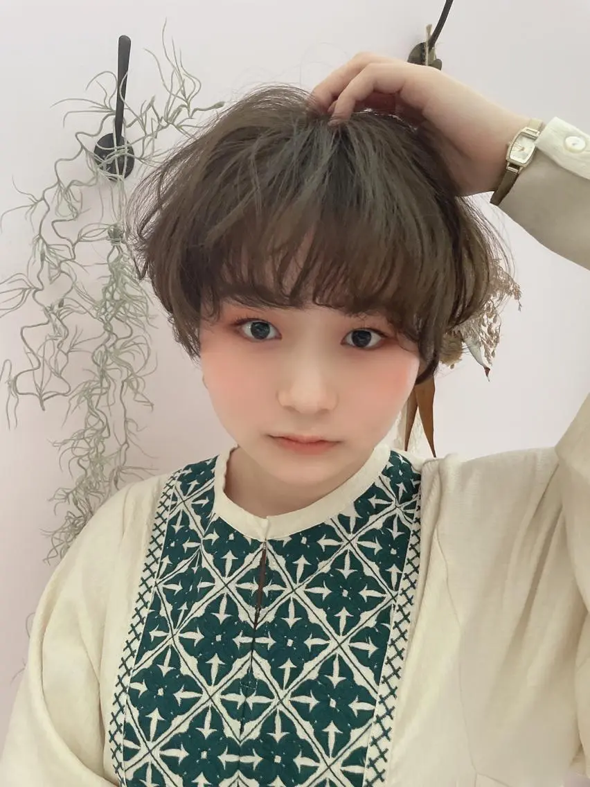 ショート カラー ショートヘア 韓国風レイヤーカット 🇰🇷❕モカのヘアスタイル