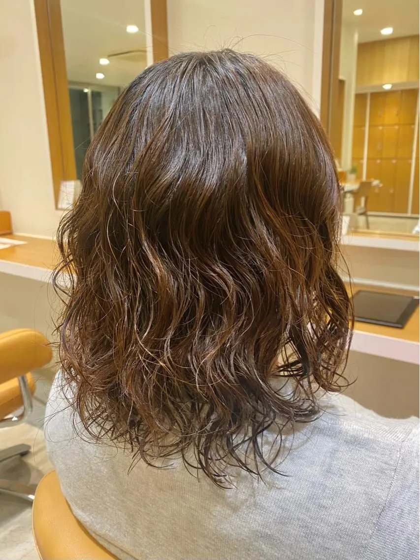 ミディアム パーマ カット パーマ トリートメント 波津久 鈴愛のヘアスタイル