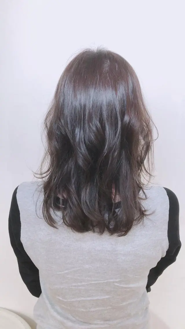 ミディアム カラー 透明感カラー 杉野 凜のヘアスタイル