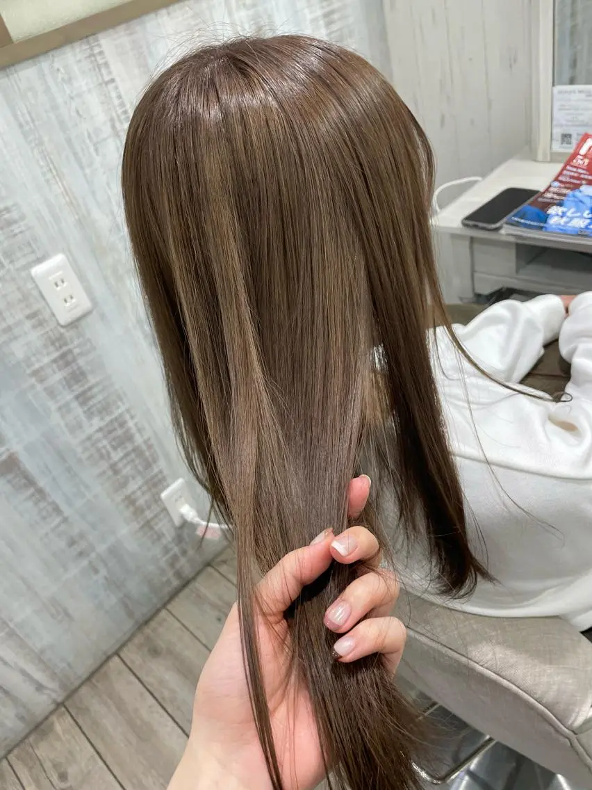セミロング ネモトメイナ🌿 今月末で退職しますのヘアスタイル