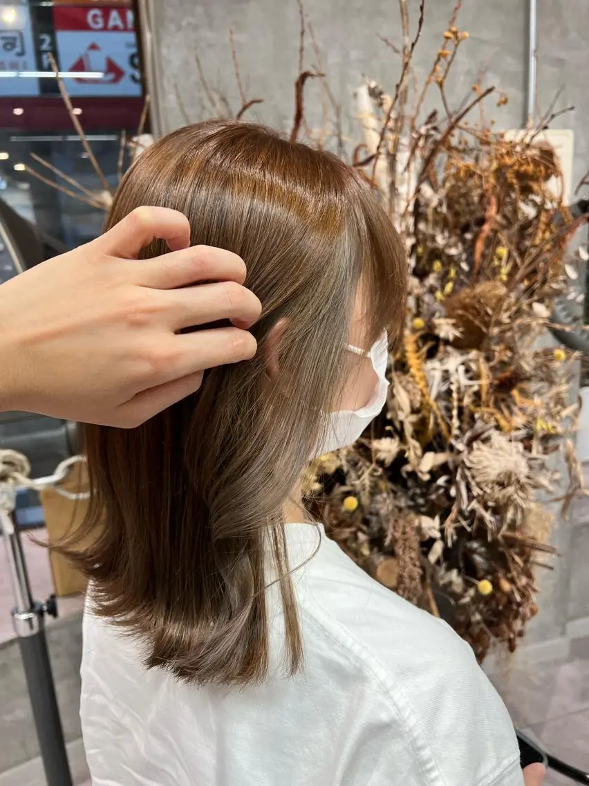 ミディアム カラー イヤリングカラー インナーカラー 🌞レイヤー×カラー 前川那津美🌞のヘアスタイル