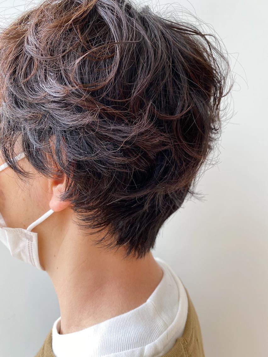 ショート パーマ ショートヘア 横地 凌のヘアスタイル