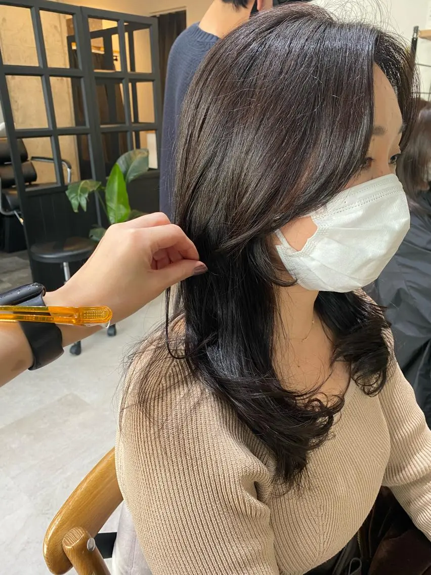 セミロング カラー カット ヘアカラー トリートメント 似合う髪型が 分からない方へのヘアスタイル