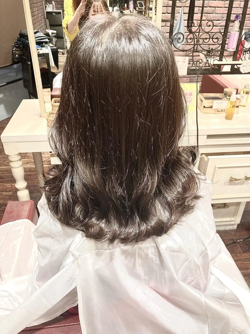 ミディアム 曲がる縮毛矯正 LIBER 　岩名のヘアスタイル