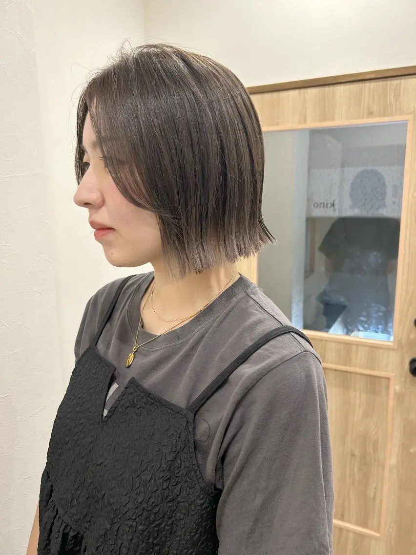 ショート カラー アッシュ アッシュグレー アッシュグレージュ バレイヤージュ ベージュカラー ボブ/ハイトーン 福生Radix 下田のヘアスタイル