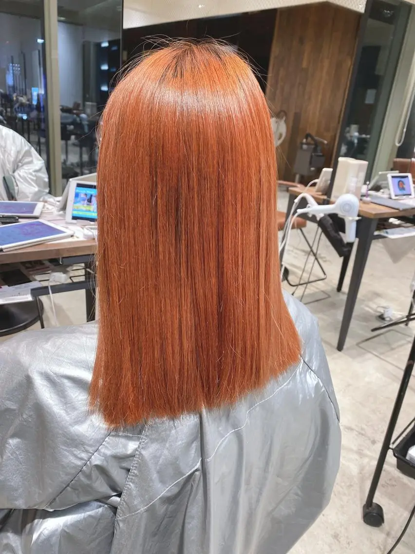 カラー ブリーチ カット ヘアカラー トリートメント 顔まわりの神様✨ 透明感カラー藤嶋秀幸のヘアスタイル