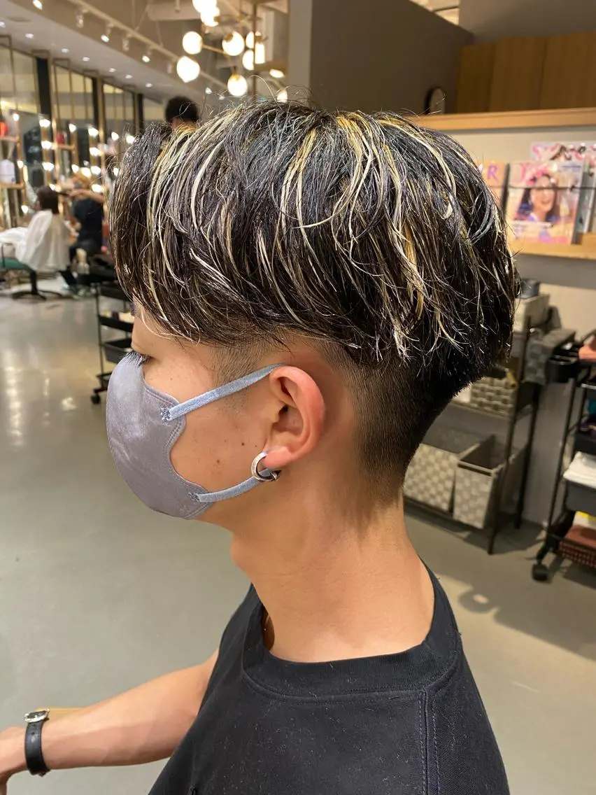 ショート カラー パーマ メンズ unopulir 景山 凌のヘアスタイル