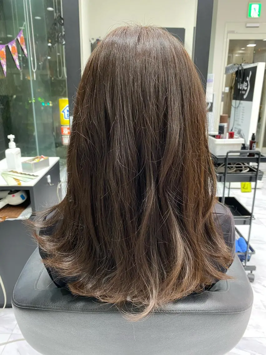 ロング カラー レイヤーカット シャギー 目黒 碧人のヘアスタイル