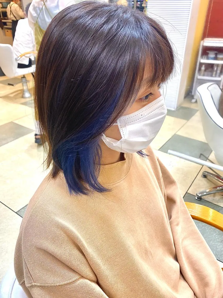 ミディアム 小野 茉奈美のヘアスタイル