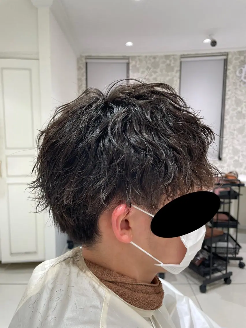 パーマ メンズ メンズパーマ 波巻きパーマ 🔹メンズ縮毛矯正 川島爽楽🔹のヘアスタイル