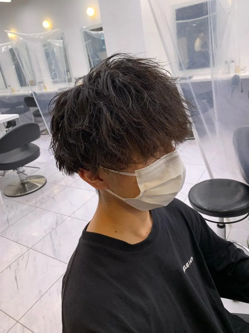 ショート カラー パーマ メンズ メンズパーマ特化 TAIGAのヘアスタイル