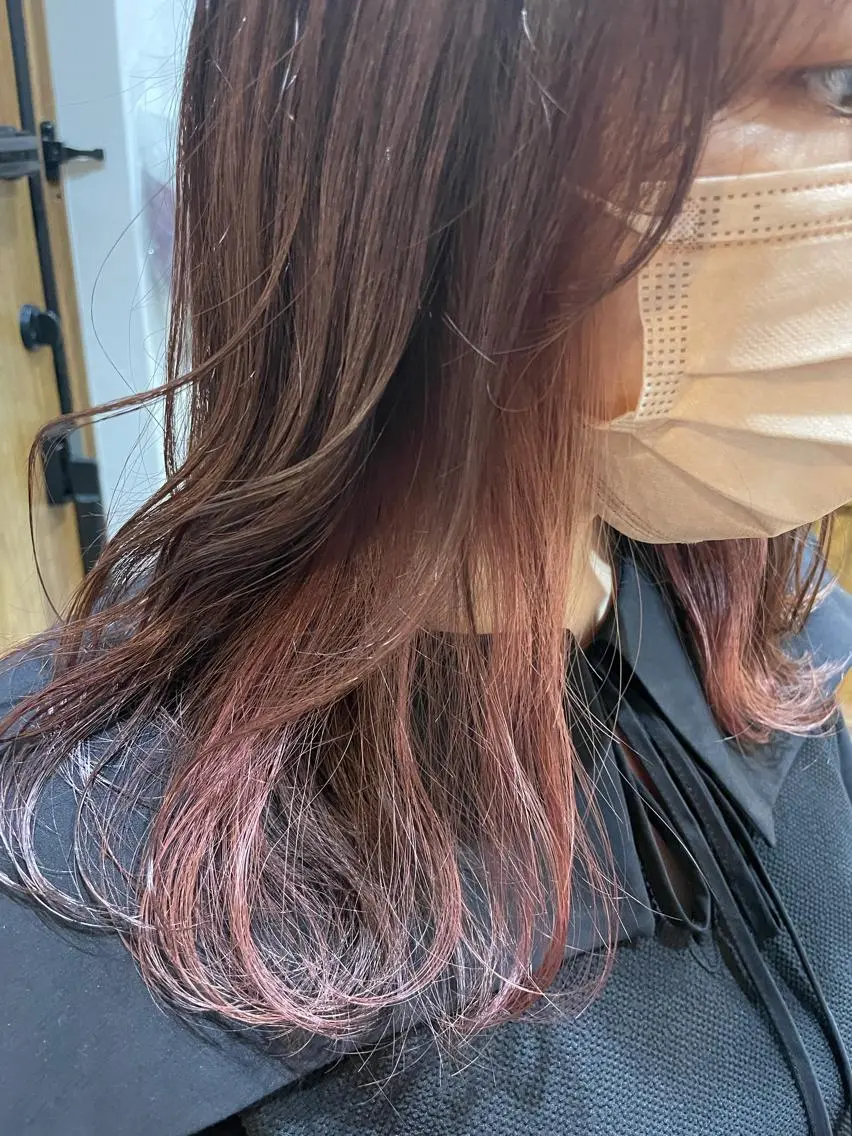 セミロング カラー イヤリングカラー 梅田美容室 高山アヤのヘアスタイル