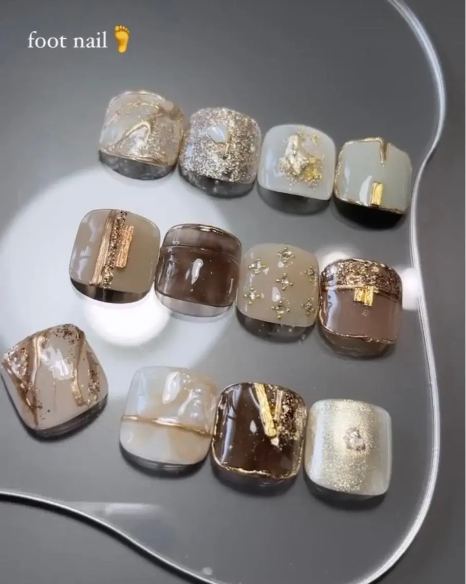 ネイル フットネイル cie/42° NIJINAのネイルデザイン