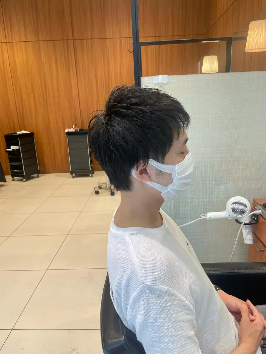ショート メンズ ショートレイヤー レイヤーカット ショートヘア 髙田 千華 髪質改善ストレートのヘアスタイル