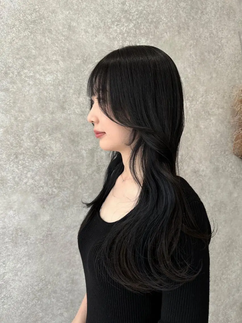 ロング カラー 黒髪 ブルーカラー ブルーブラック イヤリングカラー 韓国風ヘア たなか りなのヘアスタイル