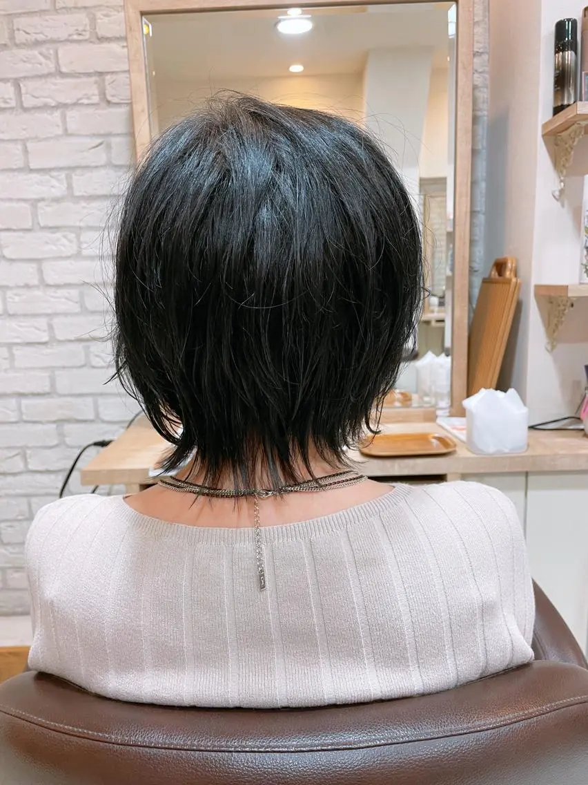 ショート くびれヘア ウルフカット 清水 有実子のヘアスタイル