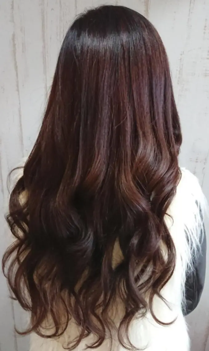ロング カラー パーマ 大阪レミーエクステ チビ編み込みのヘアスタイル