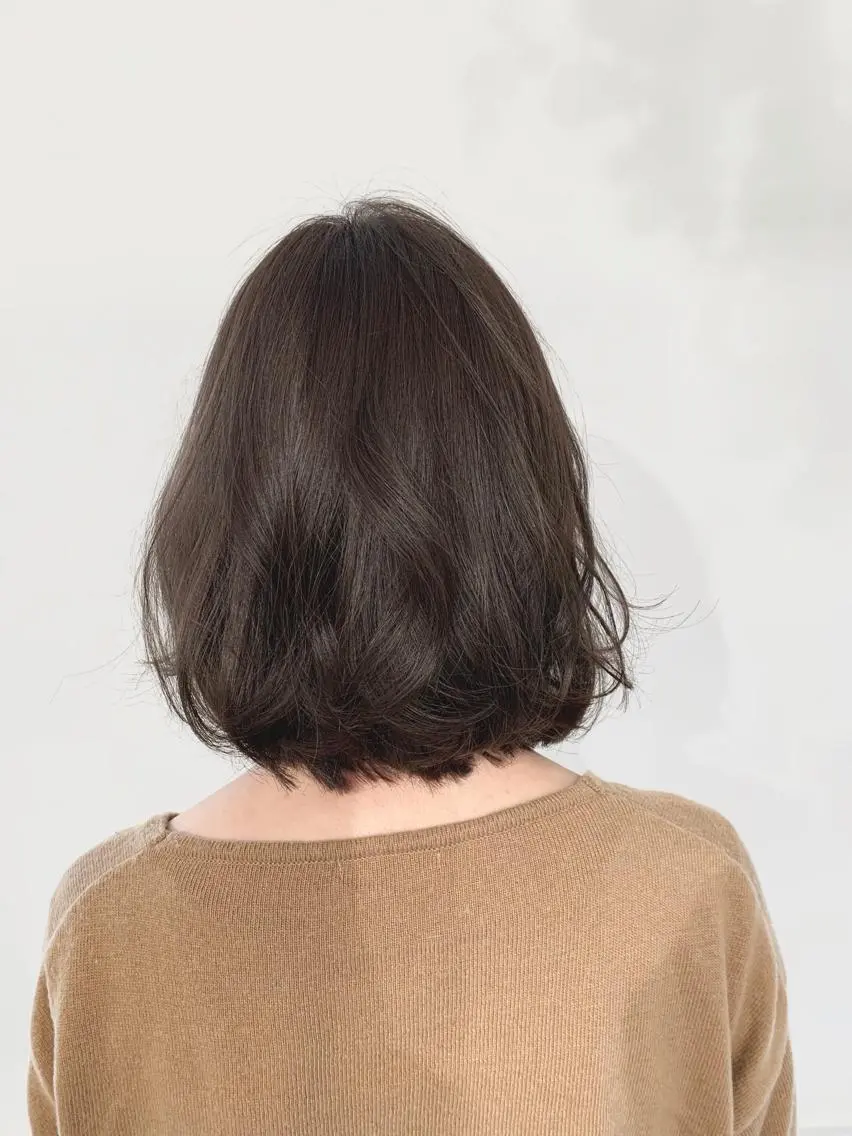 ミディアム カラー パーマ ヘアアレンジ グレージュ ボブ 加藤 綾華のヘアスタイル