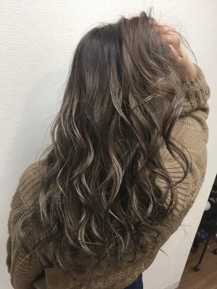 ロング カラー ヘアカラー トリートメント SHIORI💜口コ ミNo.1艶カラーのヘアスタイル