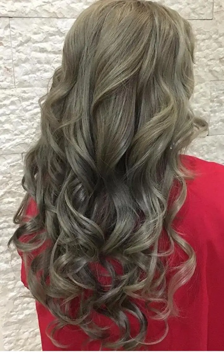 ロング カラー パーマ ヘアアレンジ 大阪レミーエクステ チビ編み込みのヘアスタイル