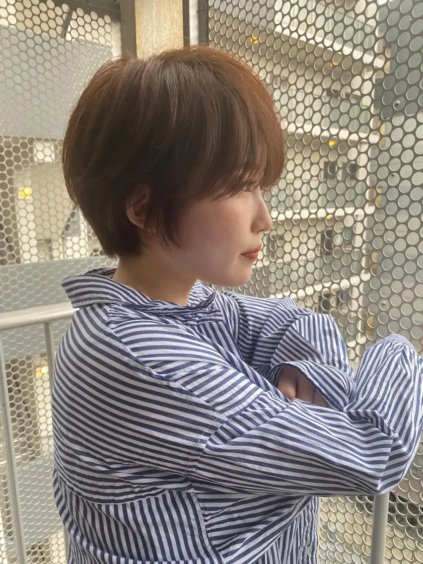 ショート カラー 木元 瑛✂︎ボブのヘアスタイル