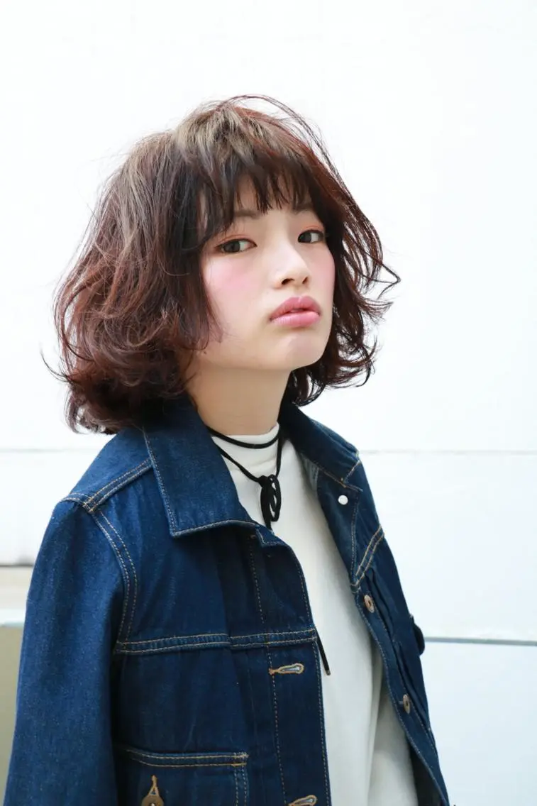 ミディアム 小林 永佳のヘアスタイル