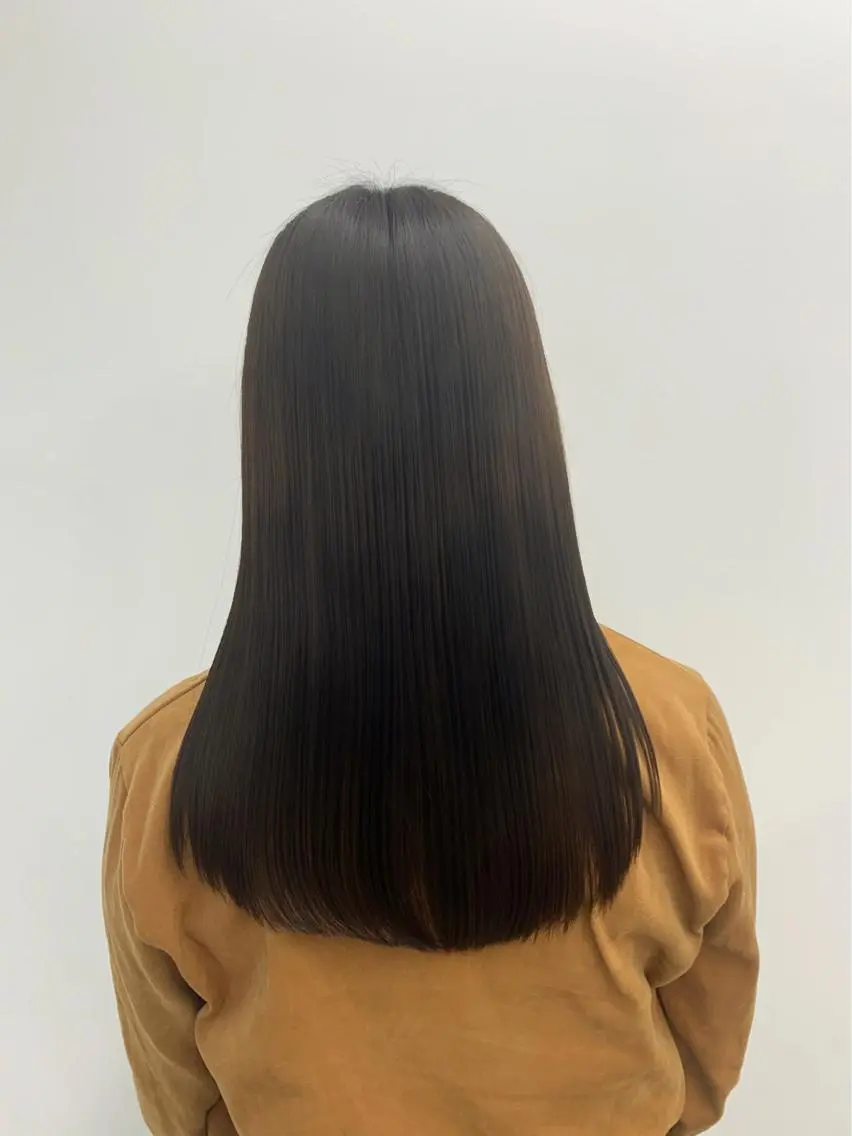 ミディアム カラー パーマ ヘアアレンジ メンズ キッズ ネイル マツエク・マツパ アイブロウ 似合せレイヤー／ 柔らか透明感カラーのヘアスタイル