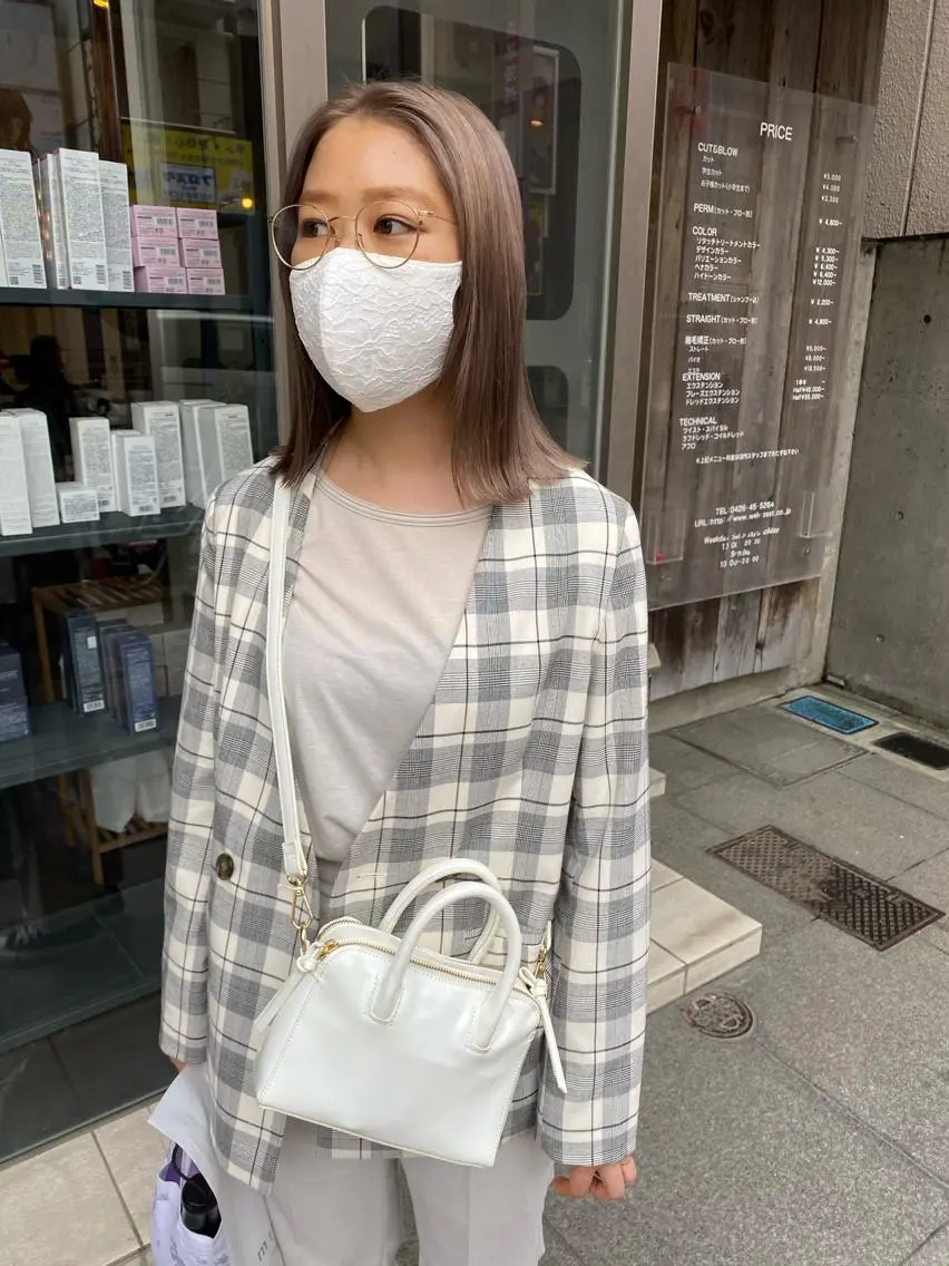 ミディアム カラー パーマ ヘアアレンジ メンズ キッズ ネイル mana 暖色カラーカットのヘアスタイル
