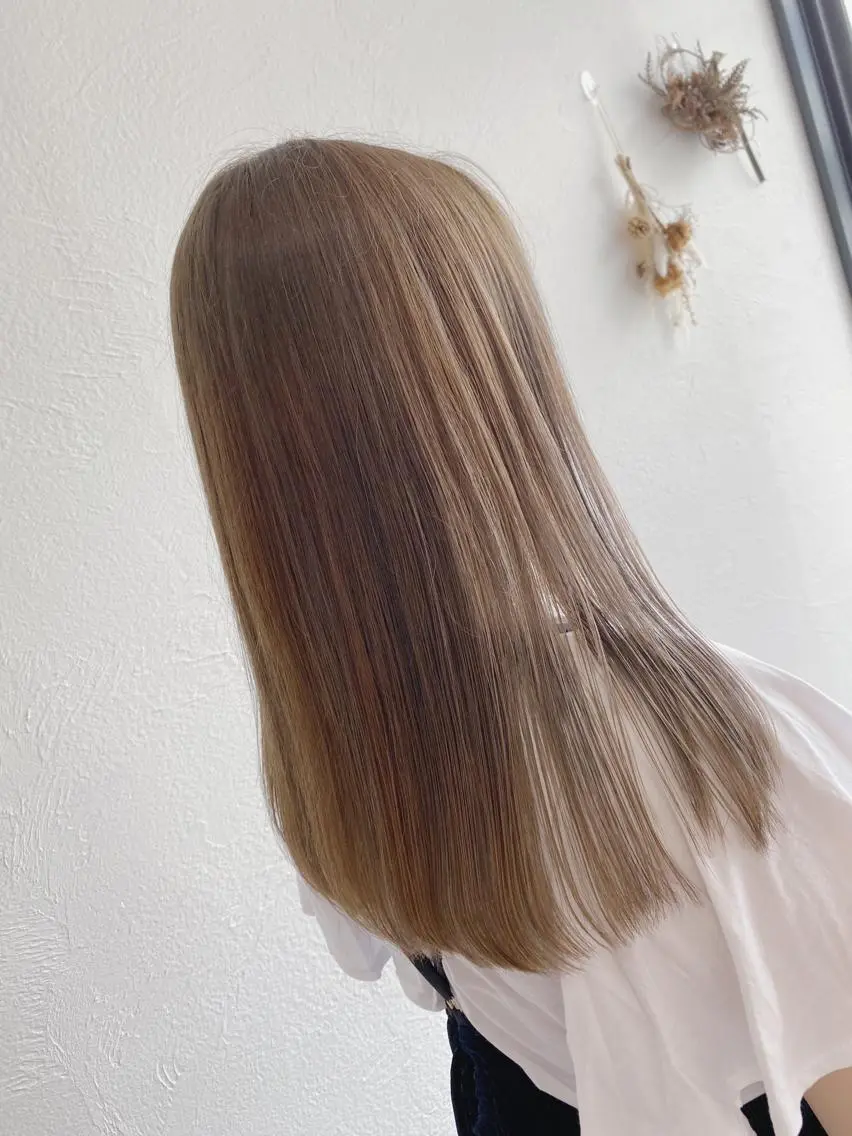 ロング カラー ベージュカラー 透明感カラー HIYOSHI　✂︎ 艶髪職人のヘアスタイル