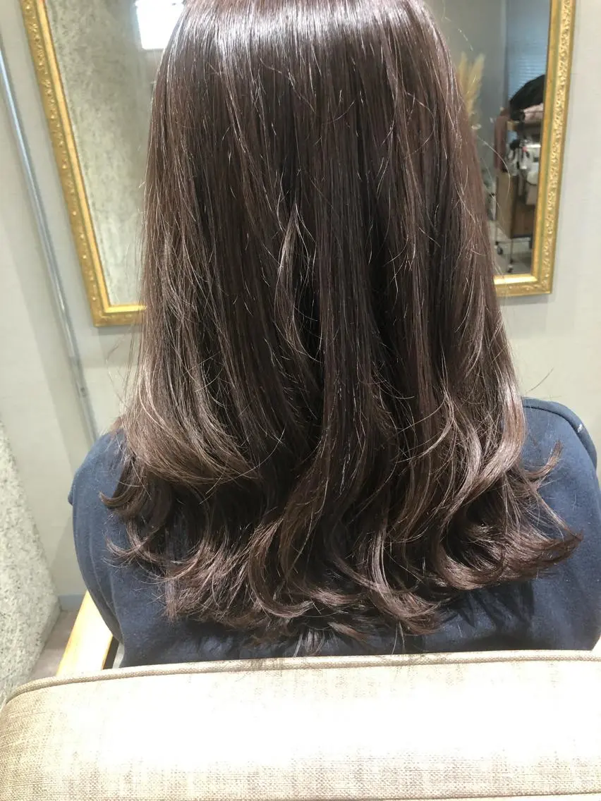 セミロング アッシュ カット ヘアカラー トリートメント 北崎 えりのヘアスタイル