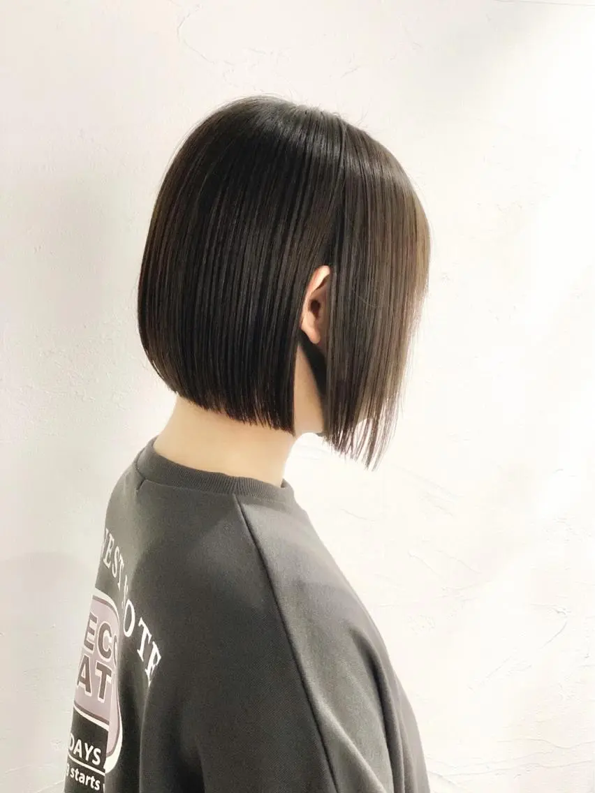 ショート カラー ✨️極艶髪質改善✖️ クロスパーマ✨のヘアスタイル