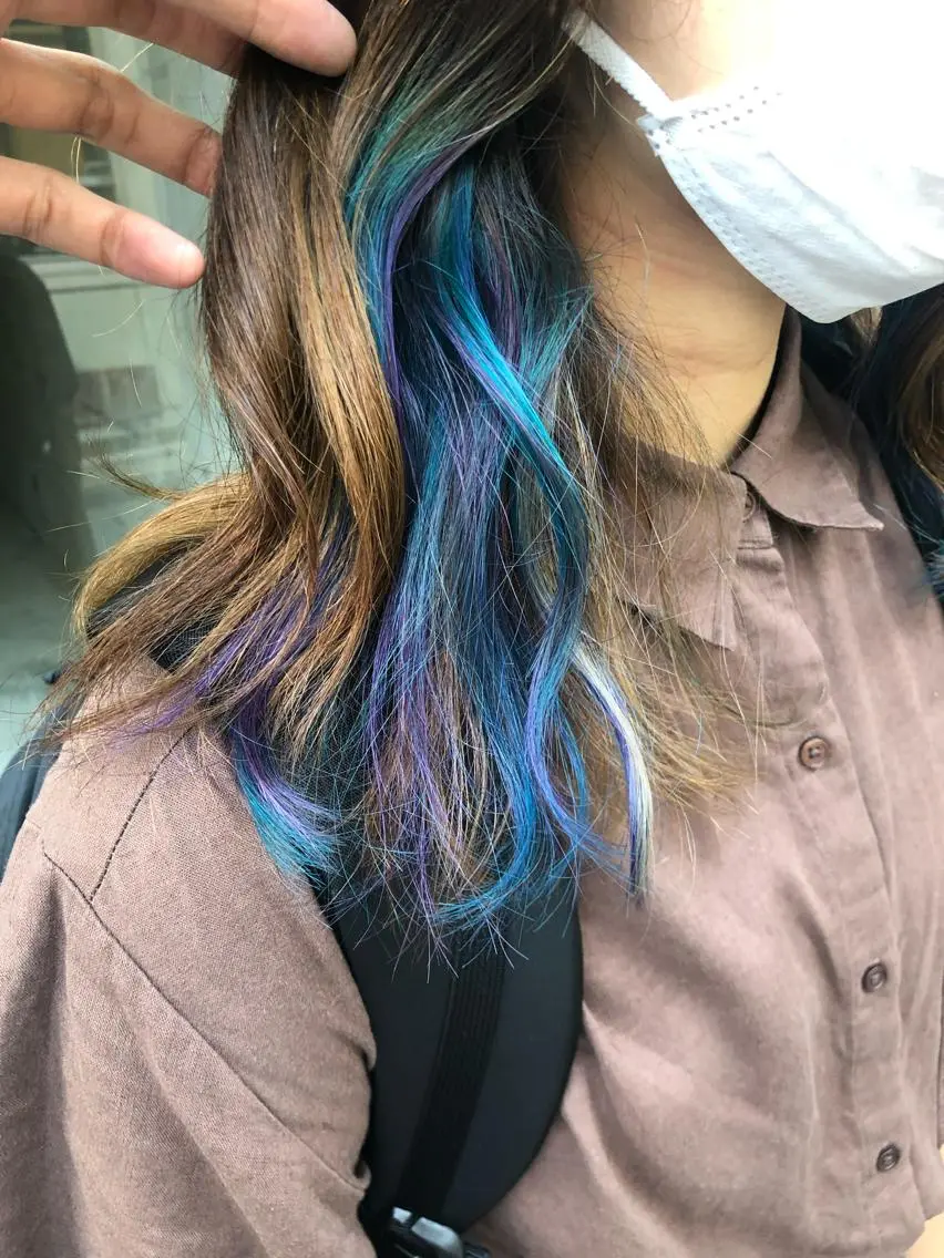 ミディアム カラー アッシュ バレイヤージュ ミストバング ベージュカラー ブリーチ カット ヘアカラー トリートメント 原宿サロン代表 デザインカラー伊藤卓のヘアスタイル