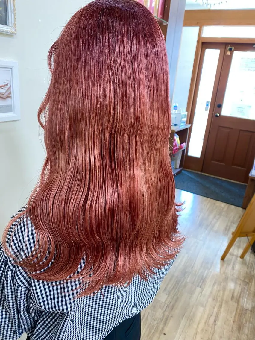 カラー SALOWIN栄 高須大貴のヘアスタイル