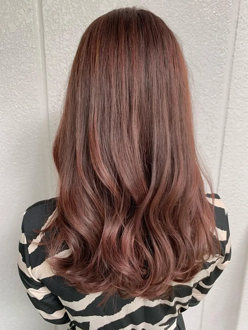 ロング カラー イルミナカラー トリートメント 💎赤み消しカラー 特化型デザイナー💎のヘアスタイル