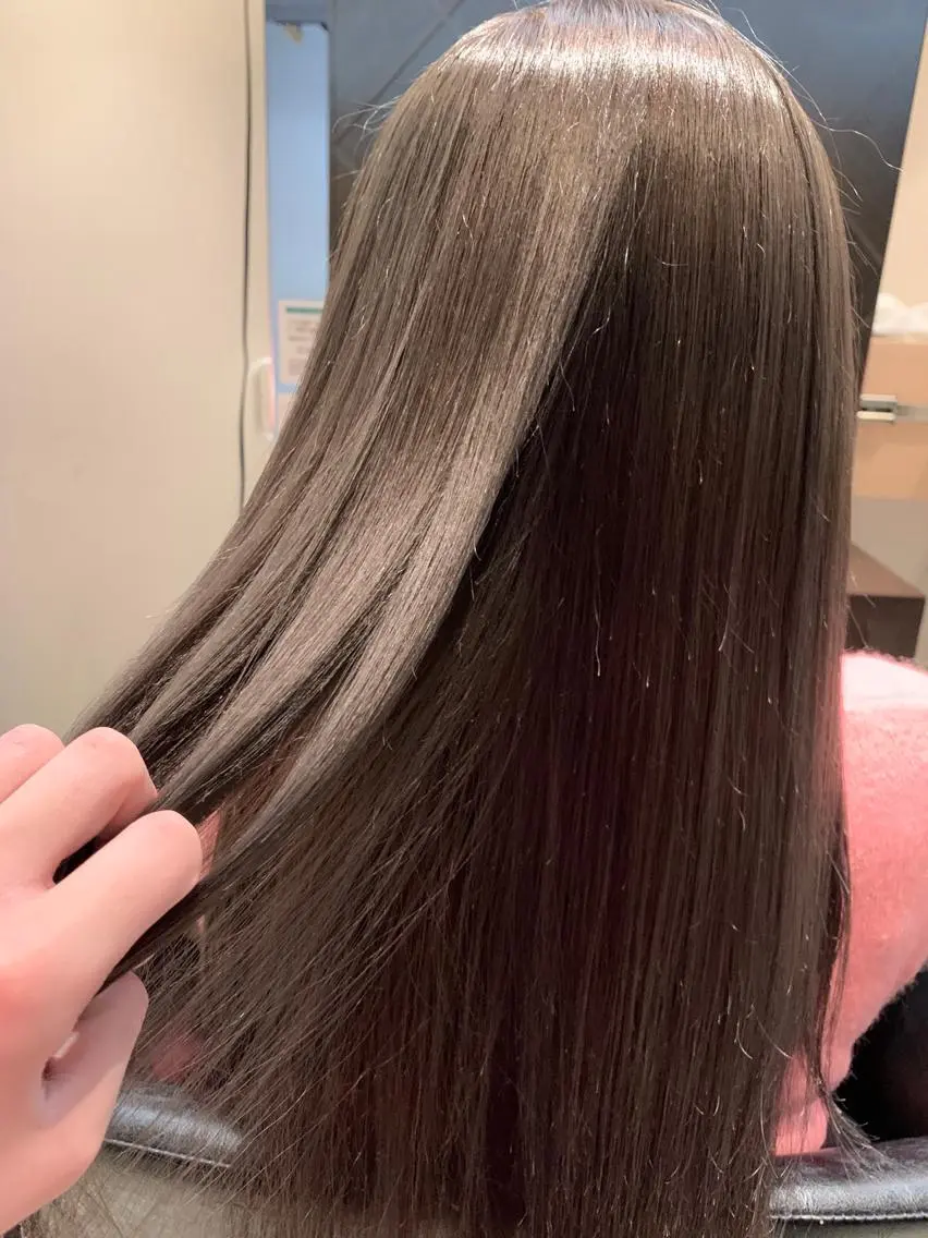 カラー アッシュ ブリーチ 透明感カラー メンズ専門 井藤 雅也のヘアスタイル