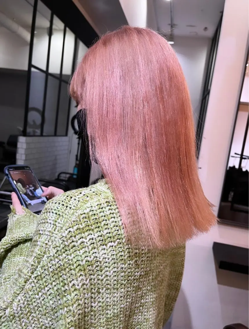 ミディアム カラー ヘアアレンジ ピンクカラー ヘアカラー ハイトーンカラー 🦋yuri🦋のヘアスタイル