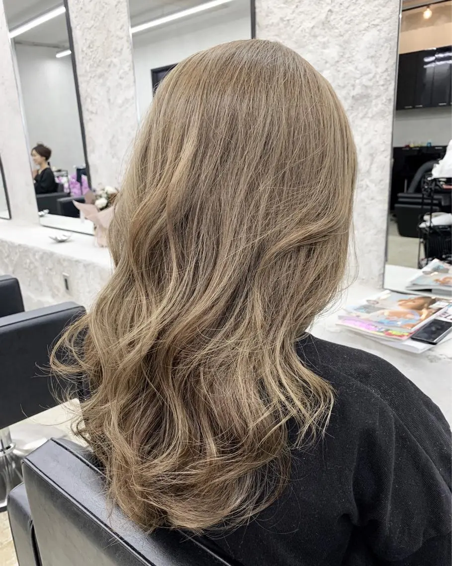 セミロング カラー LANDSグループ ヘア&アイサロンのマツエク・マツパデザイン