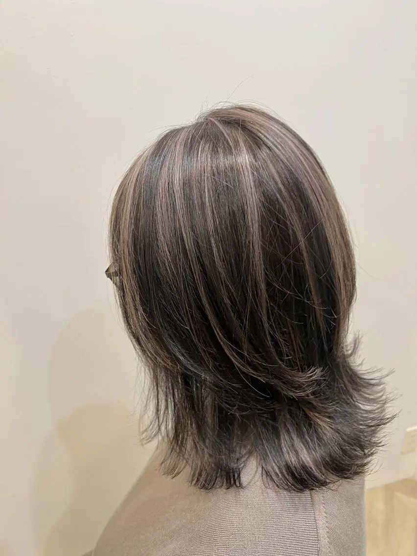 ミディアム fiti 港南台店のヘアスタイル