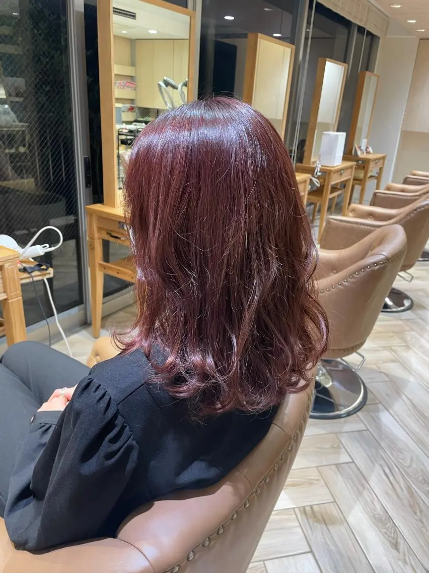 セミロング カラー ピンクカラー 佐川 友里のヘアスタイル
